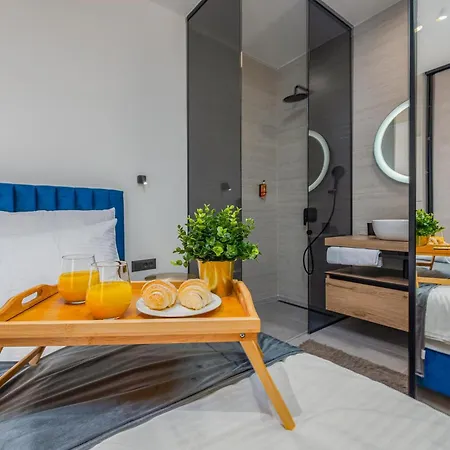 Holiday home Stunning In With Outdoor Swimming Pool Zadar