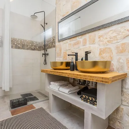 Hébergement de vacances Aenona